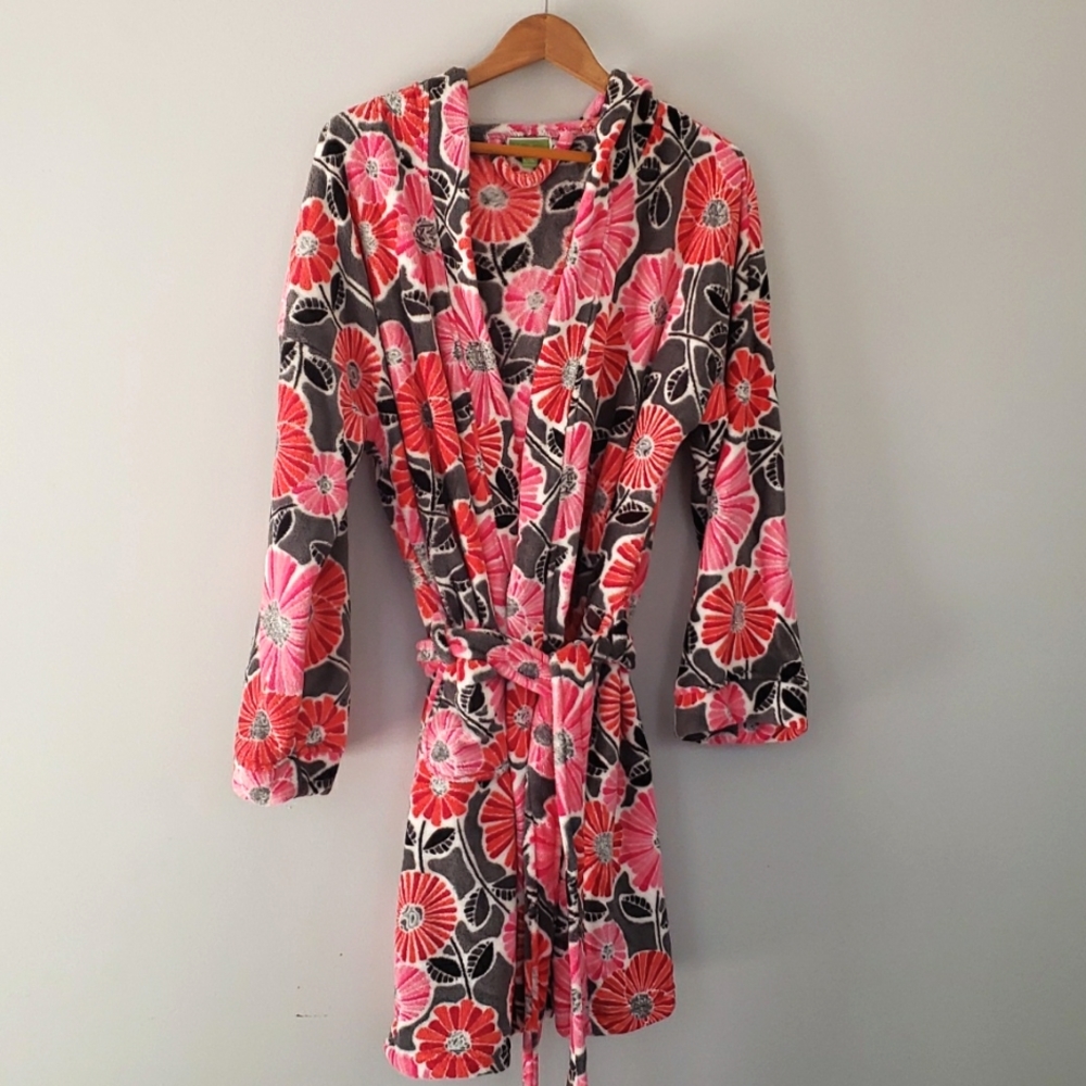Vera Bradley Robe, Grey with Pink and Red Flowers